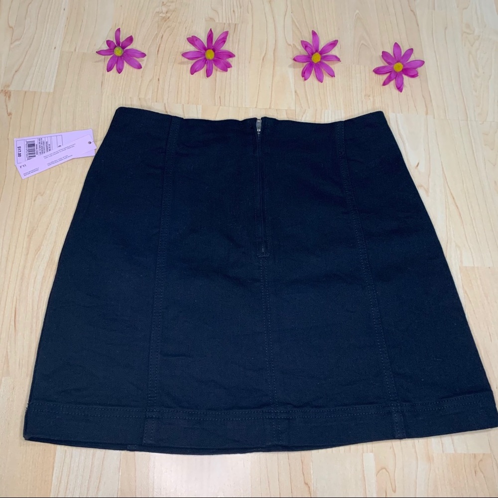 WILD FABLE Mini Skirt In Black Sz. 6 - Picture 3 of 6